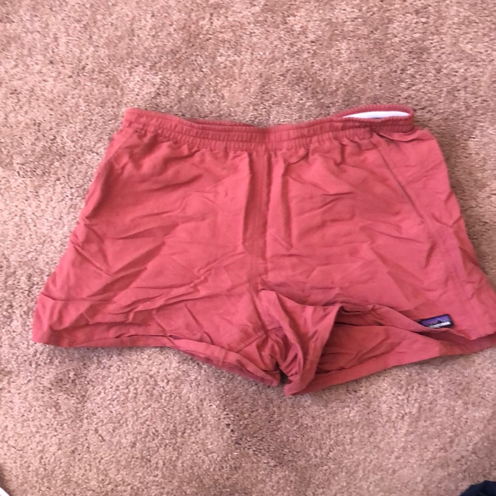 Patagonia barely baggies S Spanish red shorts